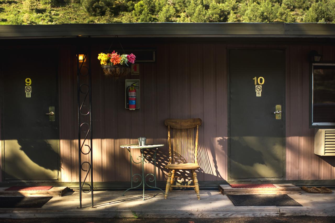 Cozy Mountain Motel Austin Kültér fotó